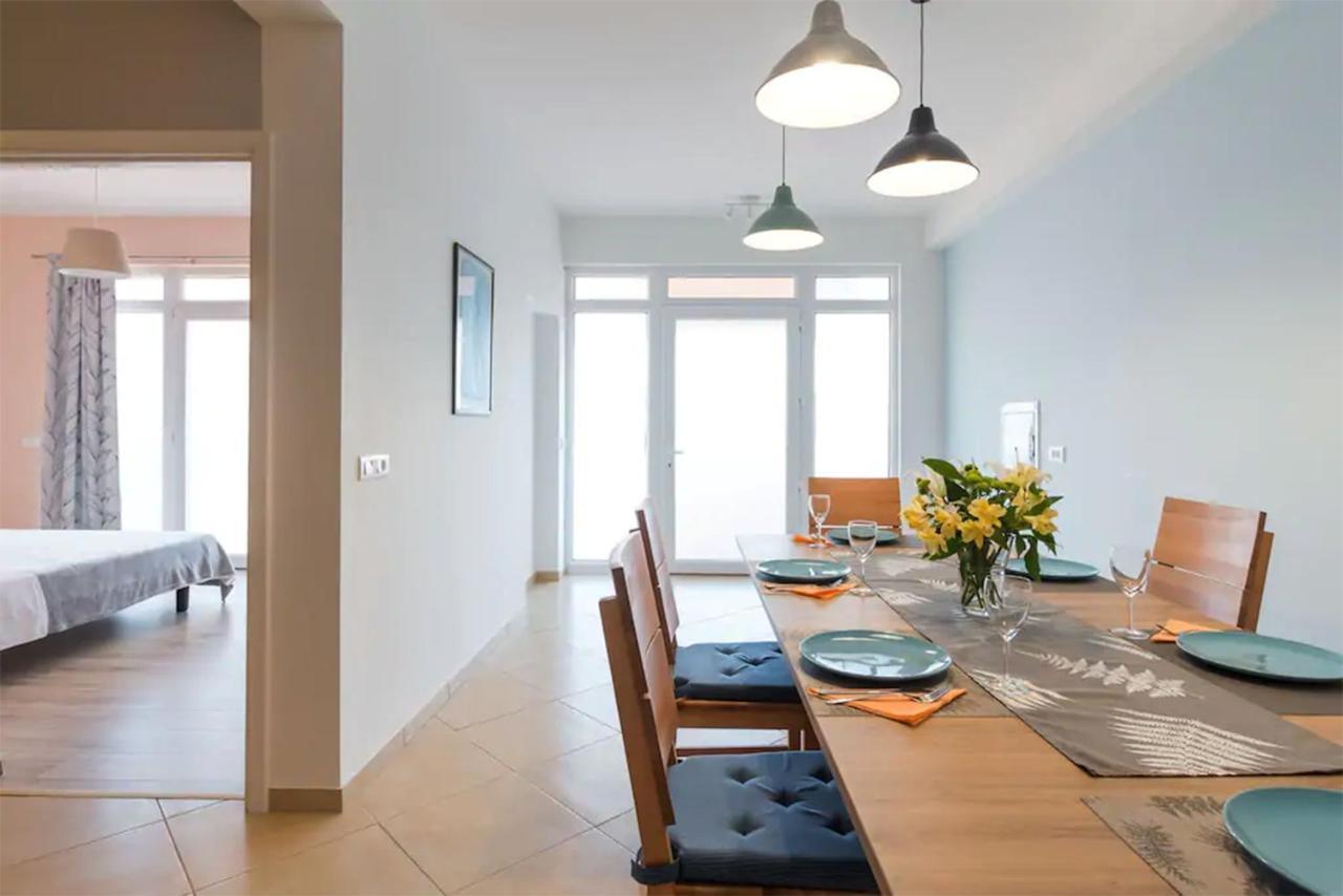 Apartments Hana พูลา ภายนอก รูปภาพ
