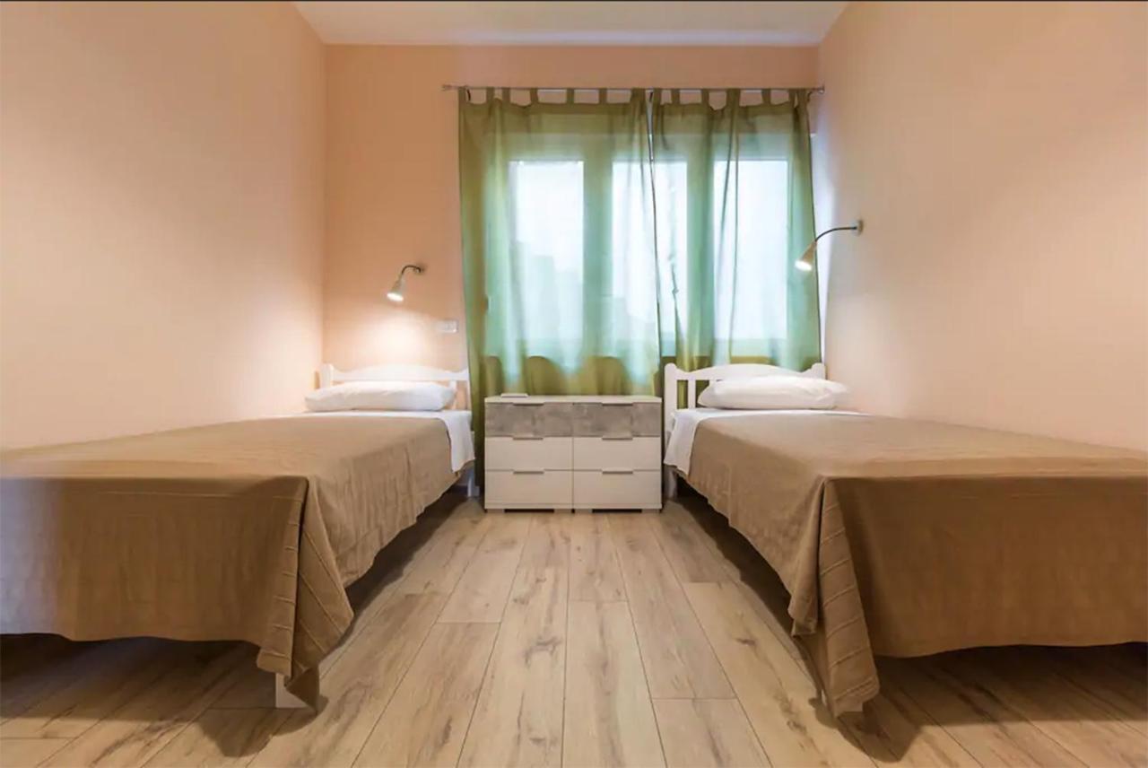 Apartments Hana พูลา ภายนอก รูปภาพ