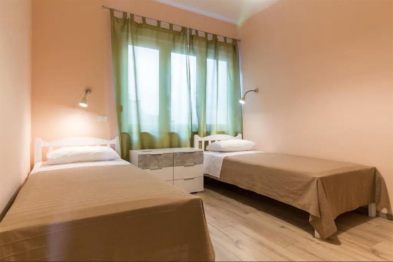 Apartments Hana พูลา ภายนอก รูปภาพ